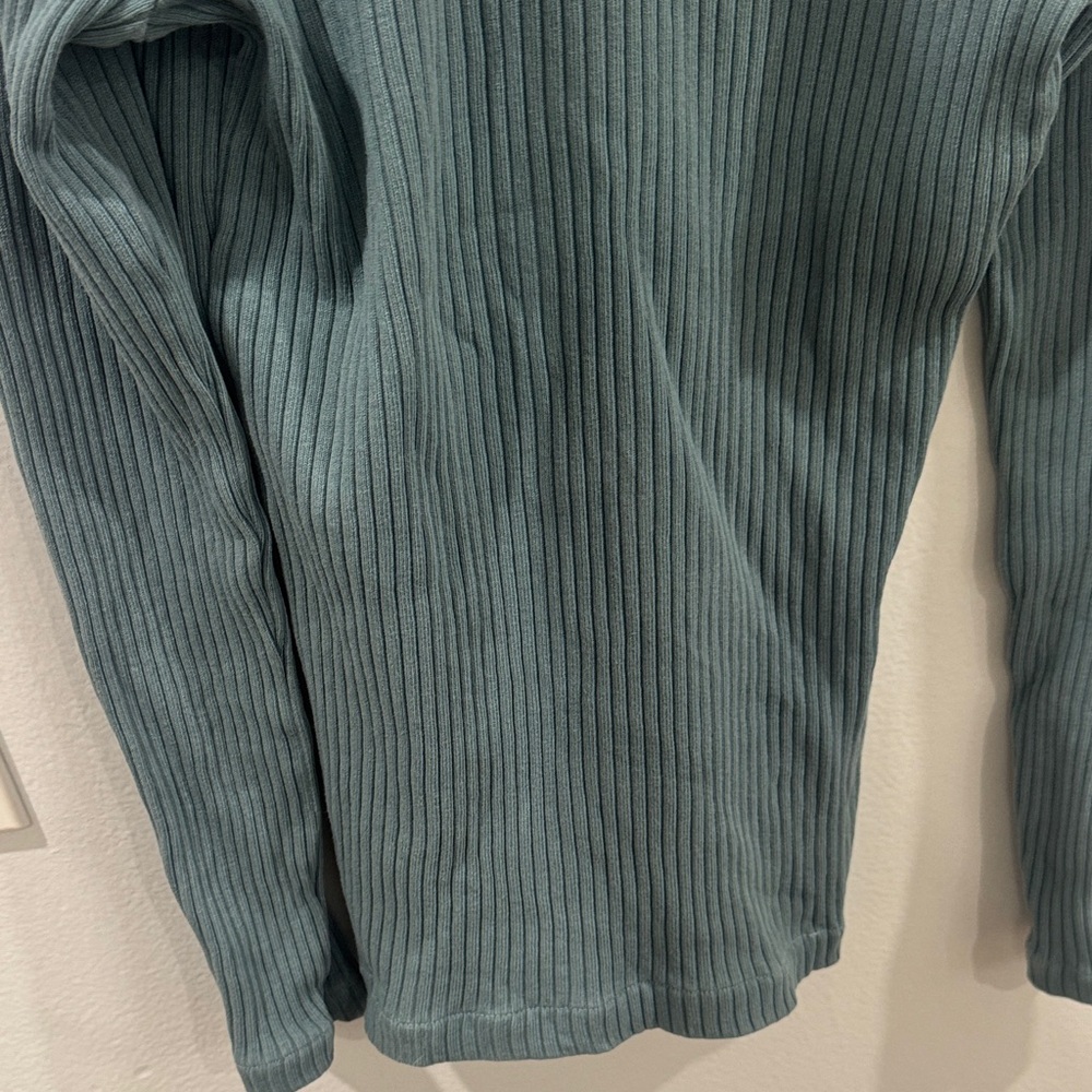 Citizens Of Humanity Ribbed V-Neck Button Cardigan in Dusty Teal - Picture 9 of 16
